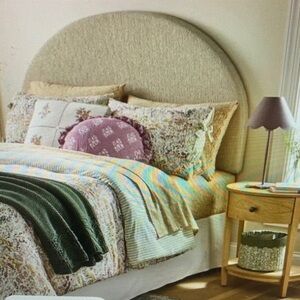 Threshold Twin/ XL Reversible 2- Piece Floral Comforter Set Pink/Green